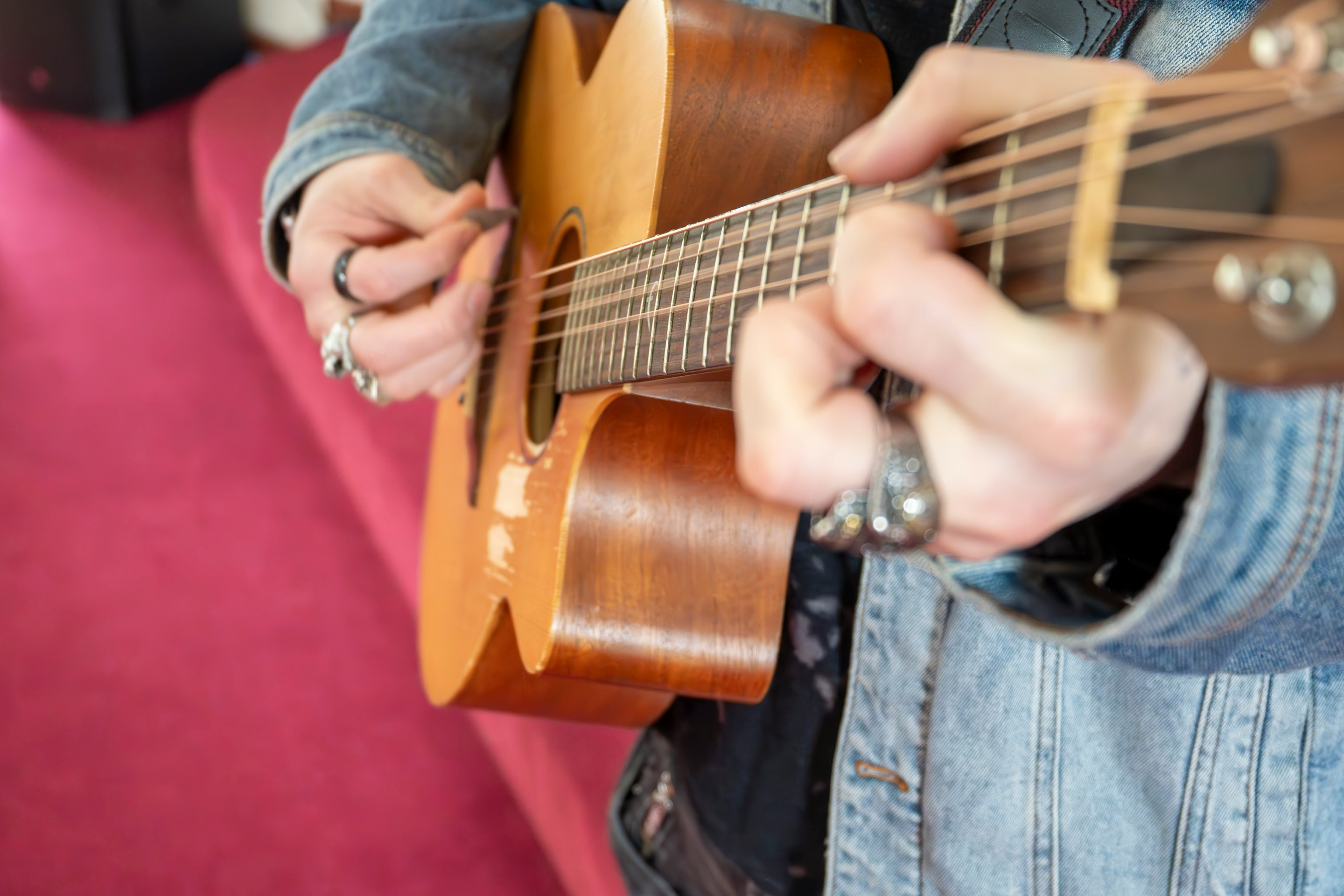 Ce que la guitare nous apprend au-delà des accords 